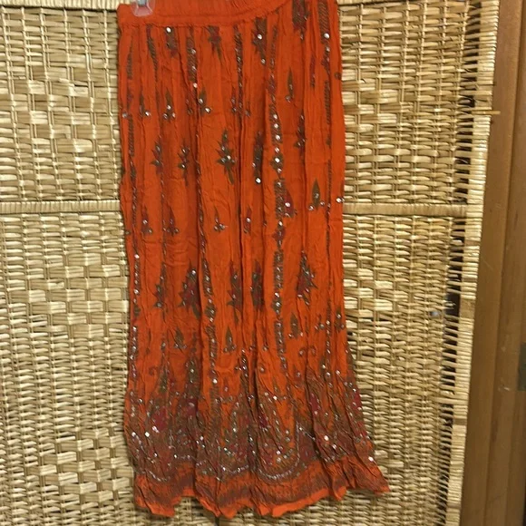 One size fits most boho gypsy maxi skirt - Picture 2 of 3